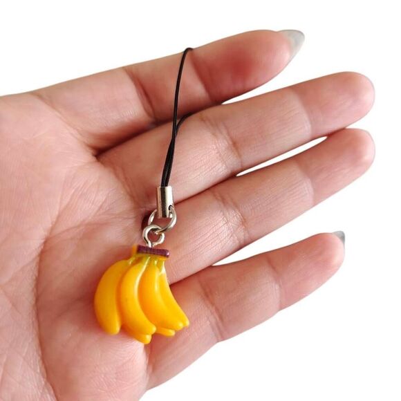 Kawaii Banana Phone Charm - Picture 1 of 2